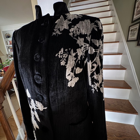 Dana Buchman Velvet Jacket Sz 4 - Picture 5 of 10